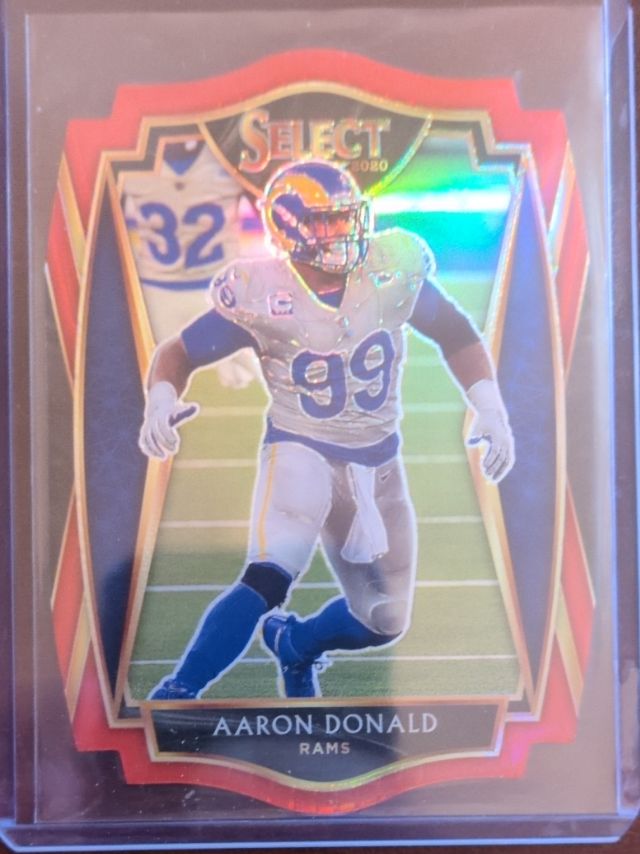 Aaron Donald — 2020 Panini Select - Red Prizm Die Cut