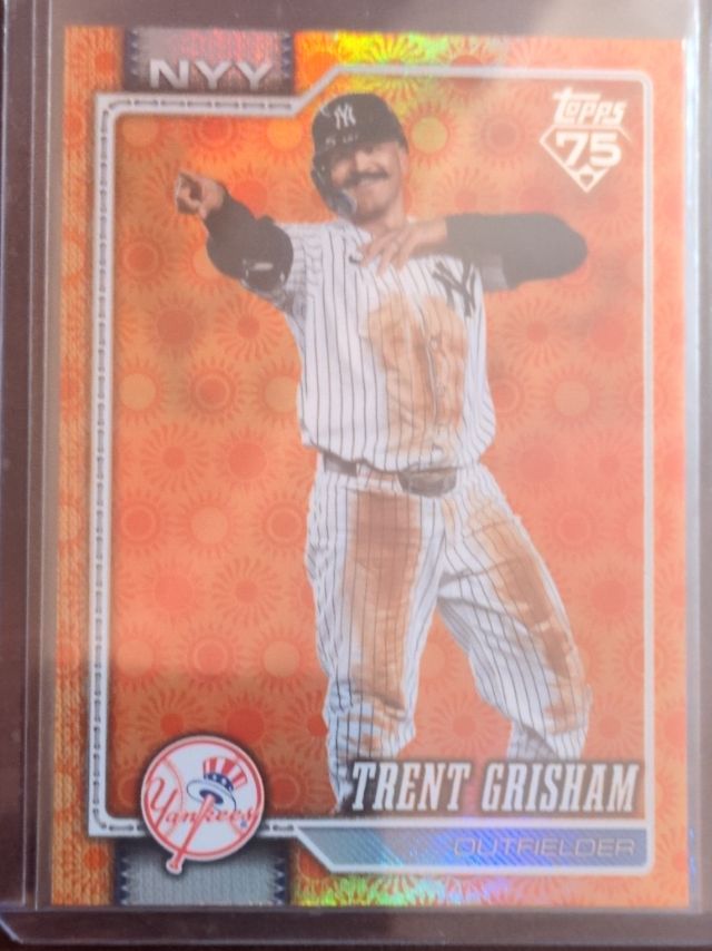 Trent Grisham — 2026 Topps - Holiday Sunshine Variation